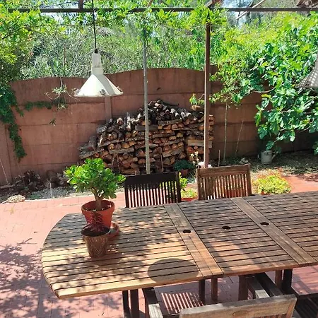 Homestay Grande Dans Maison En Garrigue Nimoise Nimes